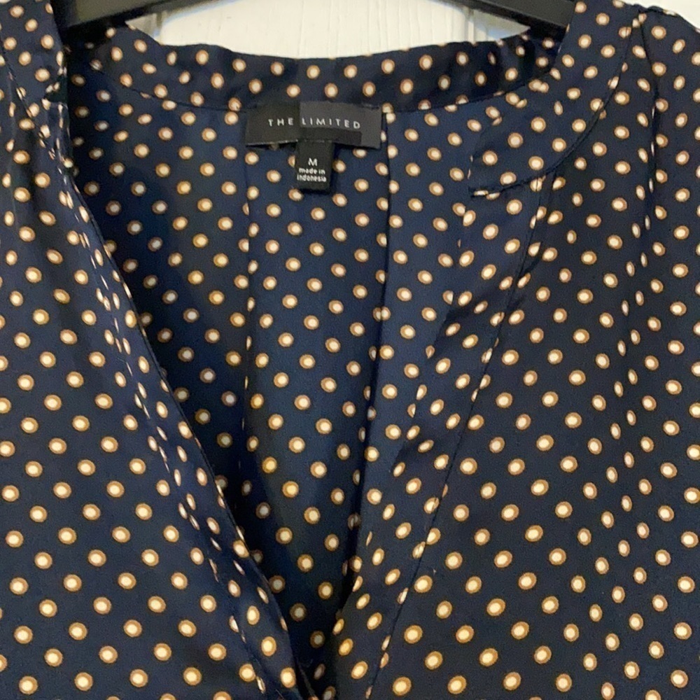 The Limited women’s top; size medium - Picture 3 of 6